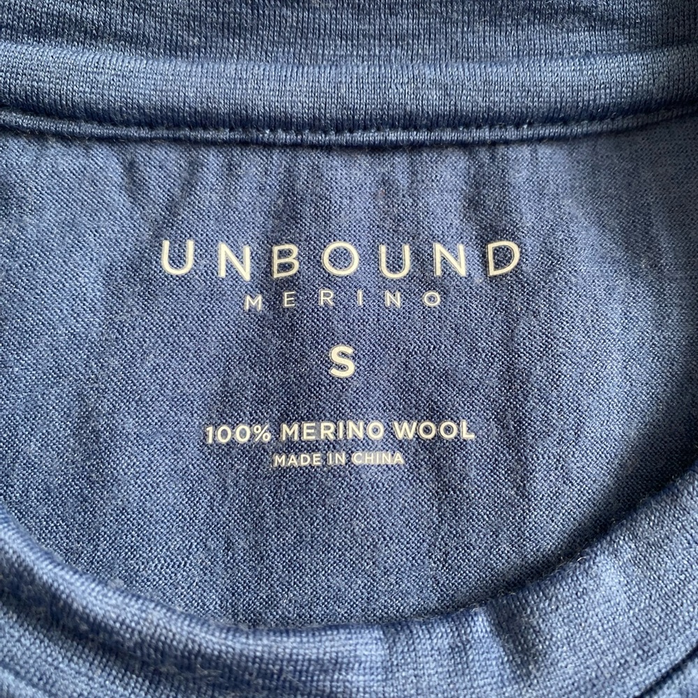 Unbound Women’s Slim Merino Crew Neck T-shirt - Picture 3 of 8